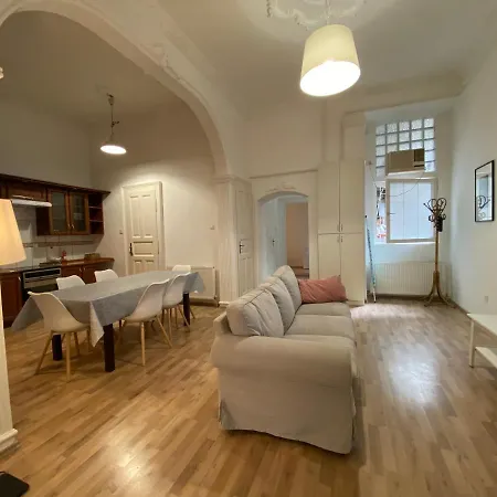 3 Bedrooms- Central Quarter Apartment Budapest Exterior photo