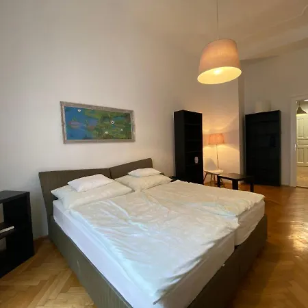 3 Bedrooms- Central Quarter Apartment Budapest Exterior photo