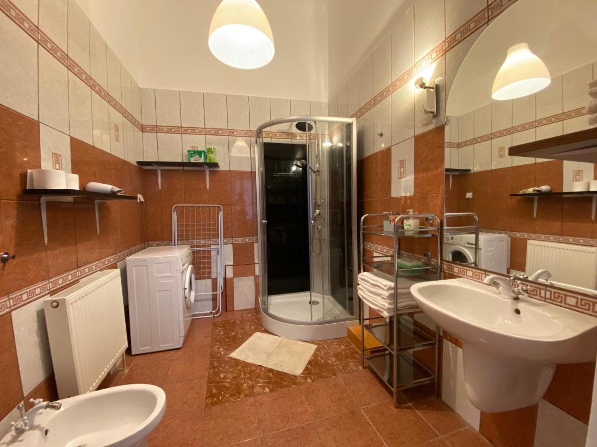 3 Bedrooms- Quarter * Budapest