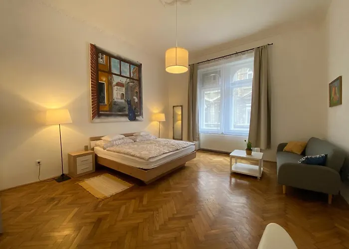 3 Bedrooms- Central Quarter Apartment
