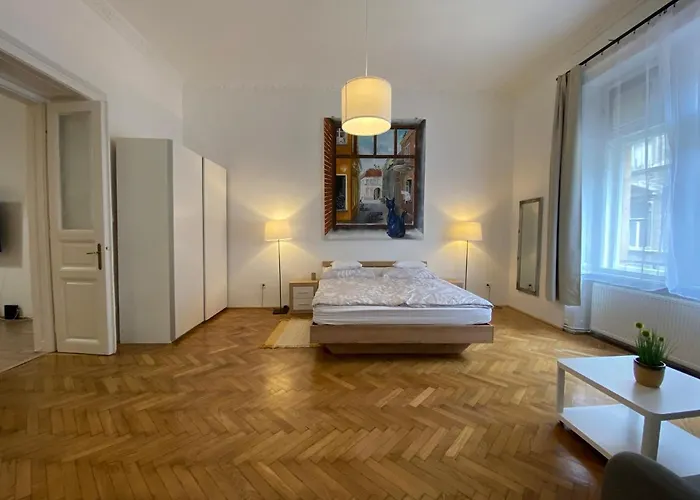 3 Bedrooms- Central Quarter Apartment